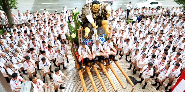 歴史と伝統を誇る国の重要無形民俗文化財「博多祇園山笠」の東流